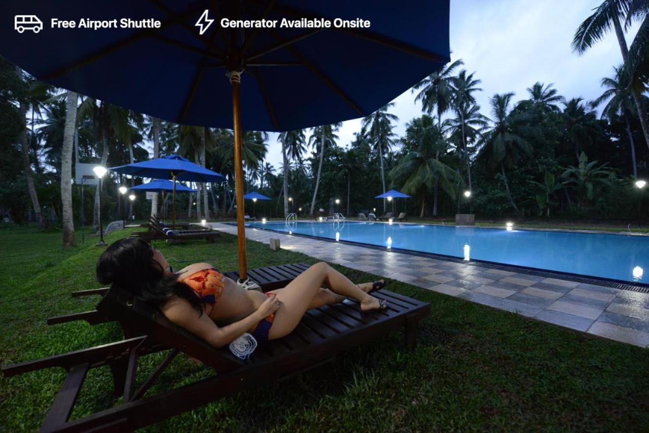 Oreeka - Katunayake Airport Transit Hotels Εξωτερικό φωτογραφία