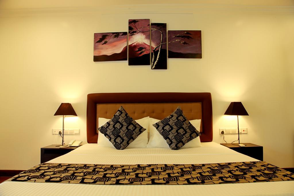 Oreeka - Katunayake Airport Transit Hotels Εξωτερικό φωτογραφία