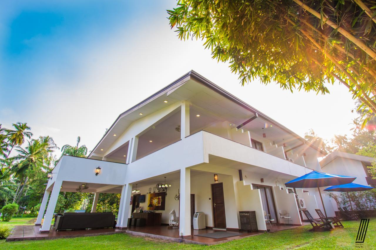 Oreeka - Katunayake Airport Transit Hotels Εξωτερικό φωτογραφία