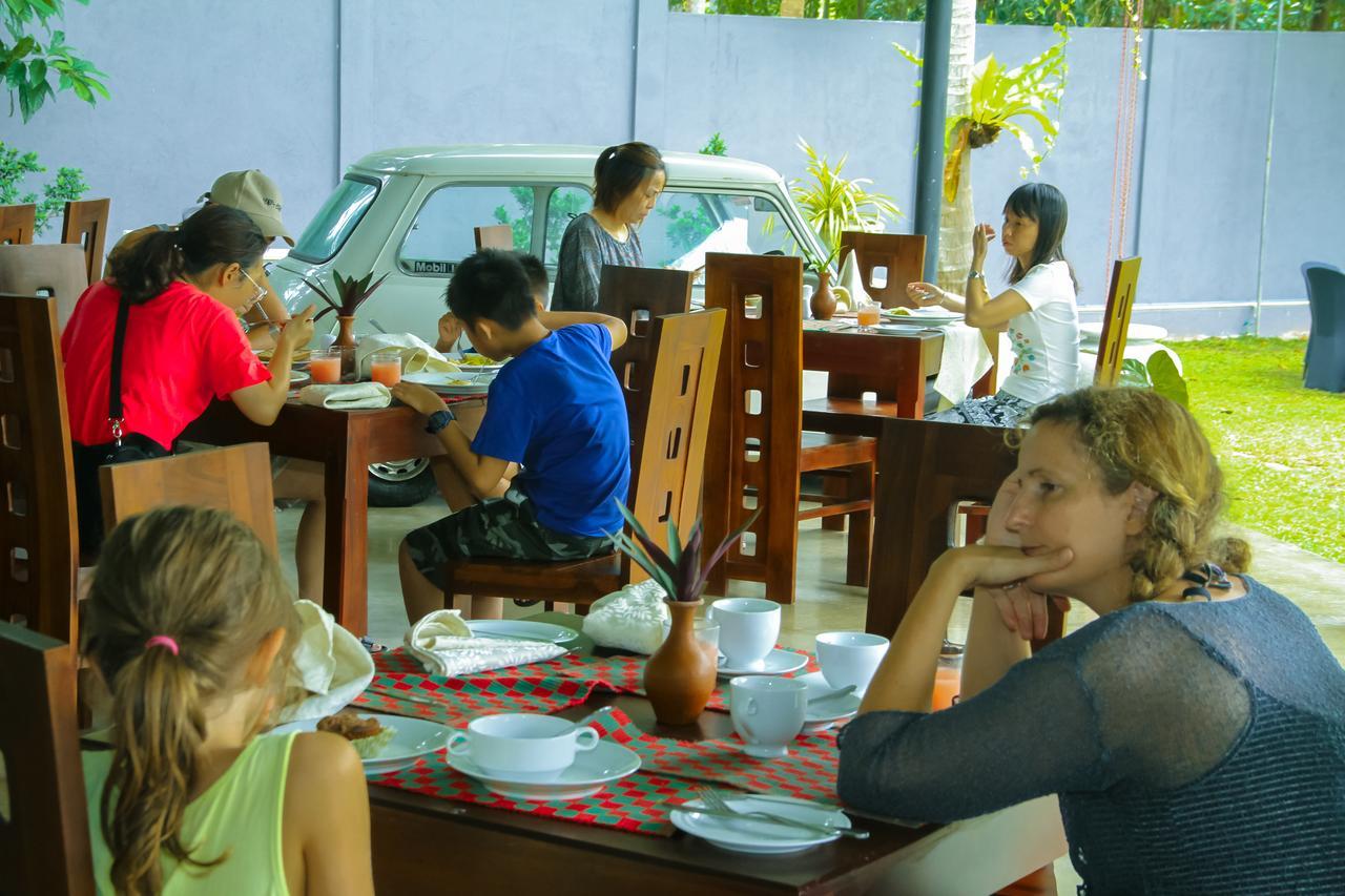 Oreeka - Katunayake Airport Transit Hotels Εξωτερικό φωτογραφία